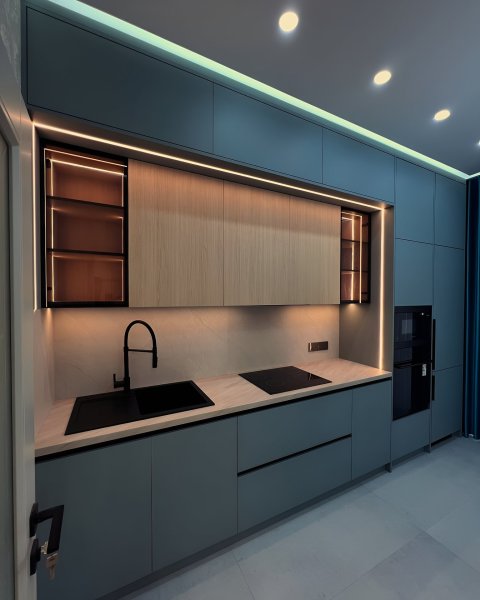 �������� "NIKOLAS GROUP" -  ������ ����� �����